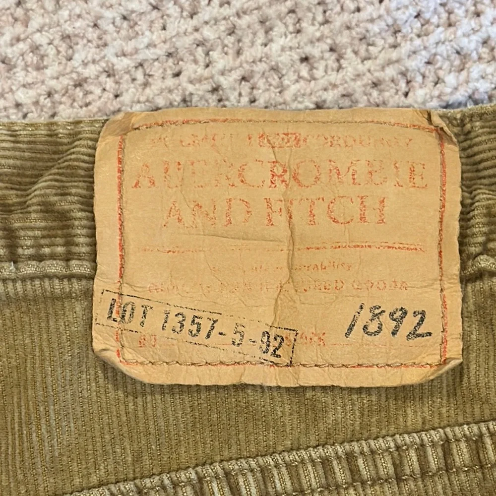 Abercrombie & Fitch. Corduroy Men’s Pants in light Brown/tan Button fly boot cut - Picture 11 of 13
